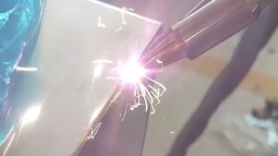 PDKJ handheld laser welder Applied to the automotive industry - welding Aluminum