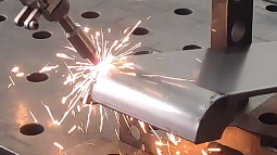 PDKJ robot welding workstationApplied to the hardware industry - weldingCold rol
