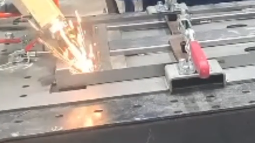 PDKJ robot laser welding workstation Applied to the hardware industry - welding 