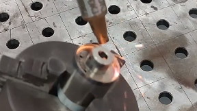 PDKJ robot laser welding machineApplied to the automotive industry Welding - Iro