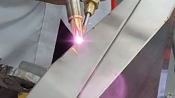 PDKJ handheld laser welder Applied to the sheet metal industry - welding Stainle