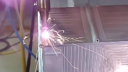 PDKJ handheld laser welder Applied to the new energy industry Welding aluminum 2