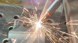 PDKJ handheld laser welder Applied to the sheet metal industry Welded aluminum 1