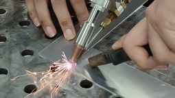 PDKJ handheld laser welder Applied to the sheet metal industry Welding -1.5mm al