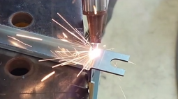 PDKJ handheld laser welder Applied to the sheet metal industry Welding 1.5mm gal