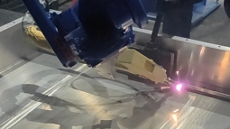 PDKJ robot laser welding machine  welding3.0mm aluminum gold battery box base