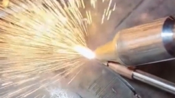 PDKJ Handheld laser welding machine welding 4mm stainless steel pipeline