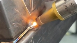 PDKJ Laser Welding case of car carriage #weldingequipment #weldingmachine #laser